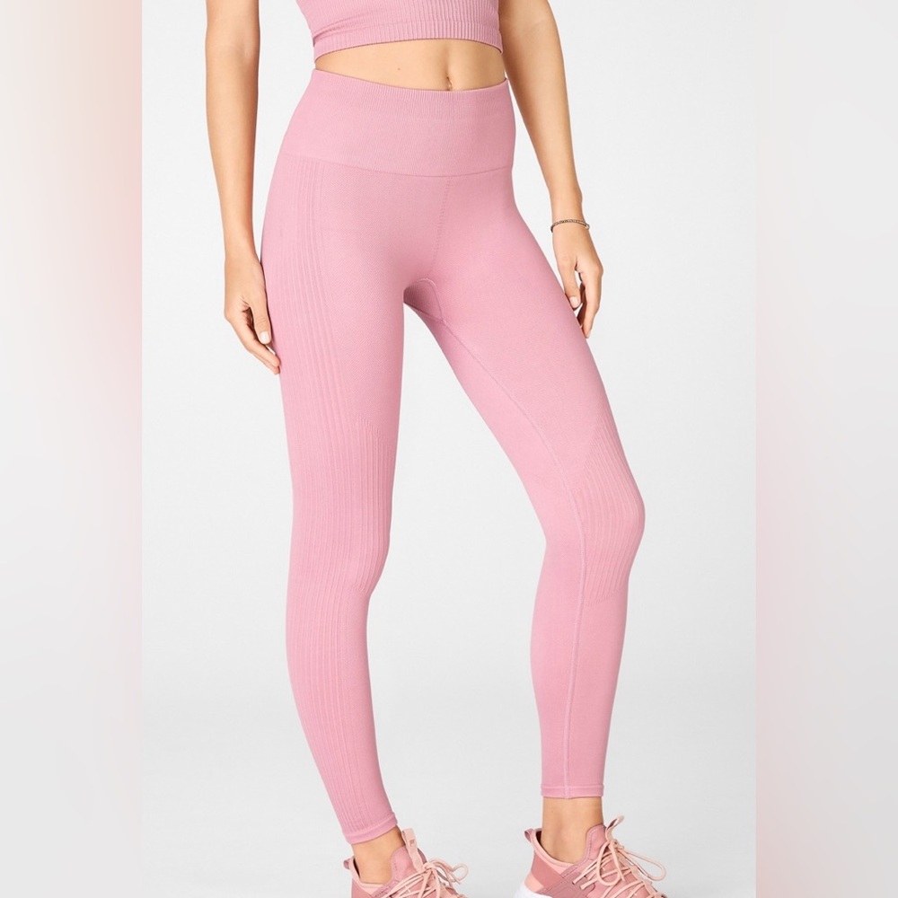Fabletics Seamless High-Waisted Rib 7/8 Leggings